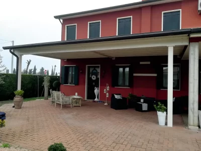 Steel arbour with isolated roof